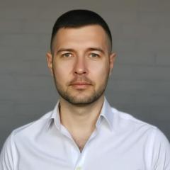 Piotr Bąk