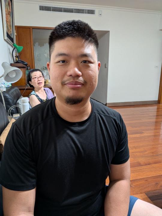 楊 佳磬