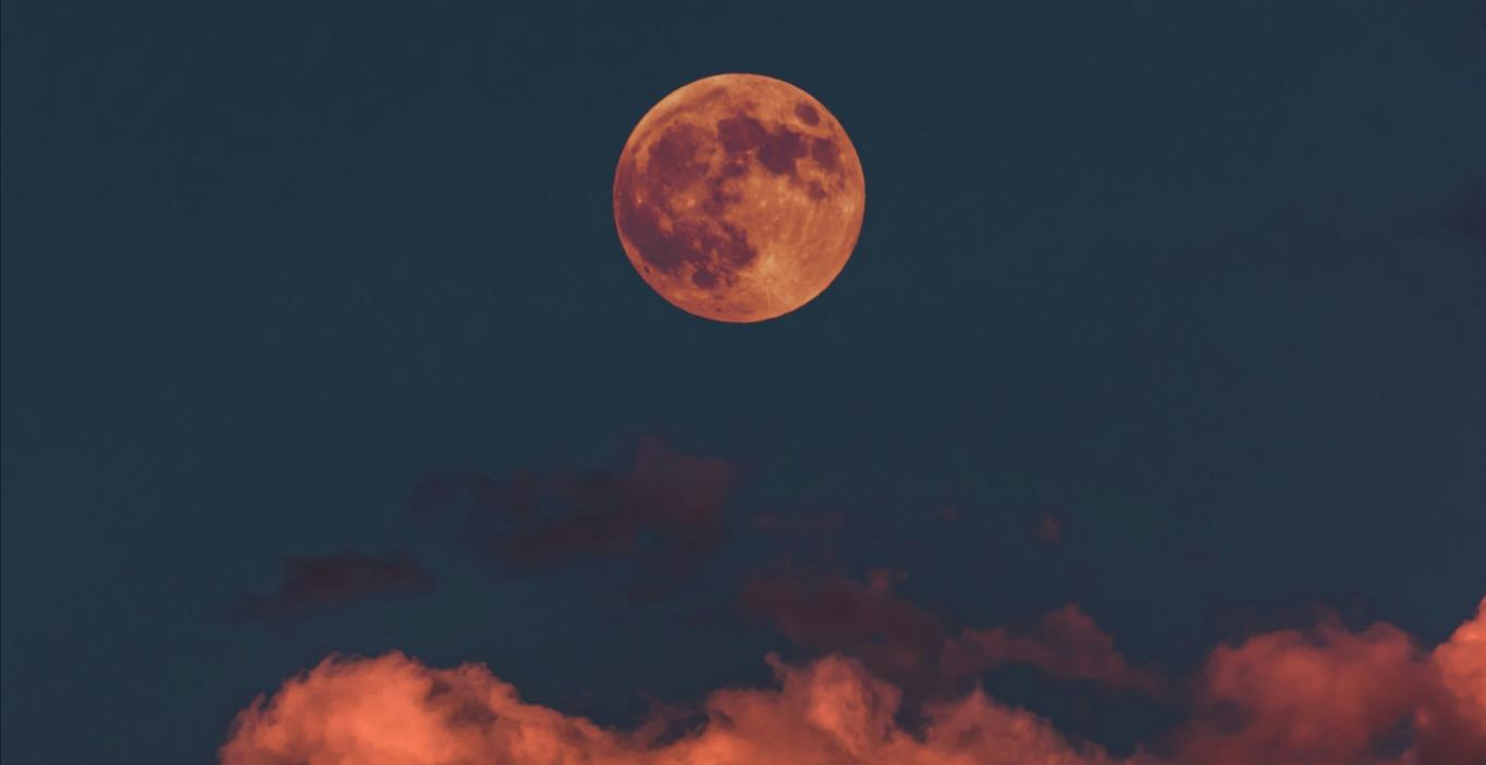 MOON FLOW