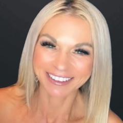 Tina Overfelt