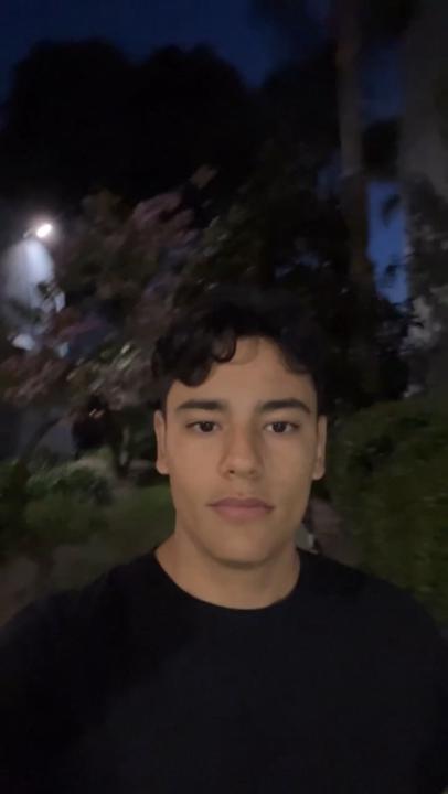 A M