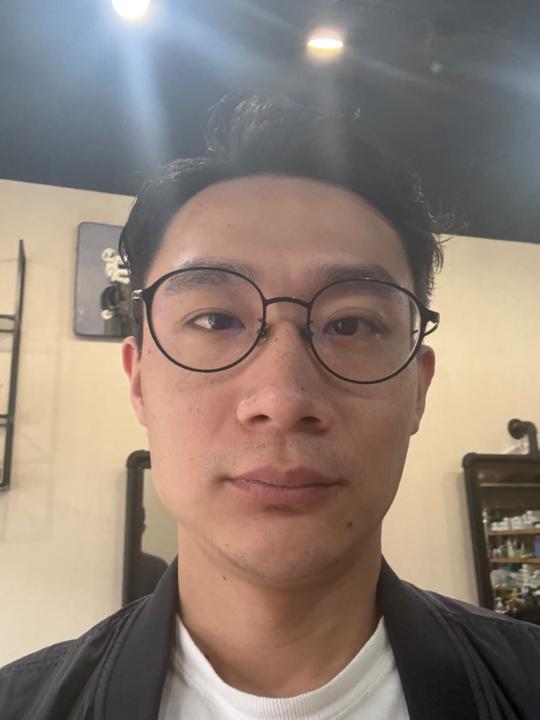昶昌 陳