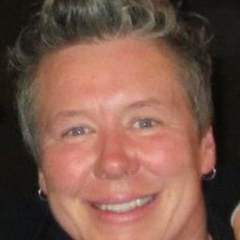 Laura Thompson