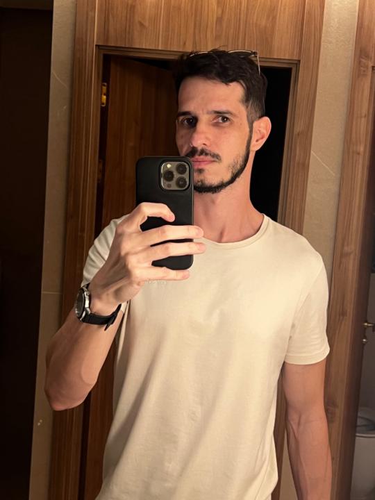 Lio M