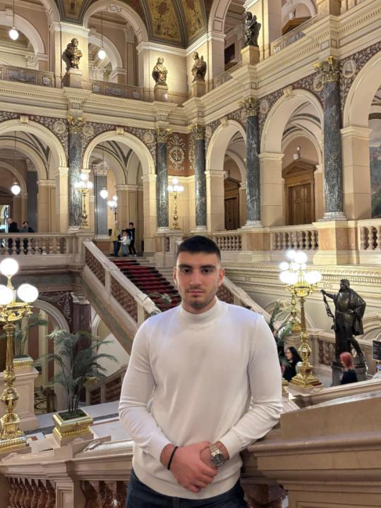 Dario Avramov
