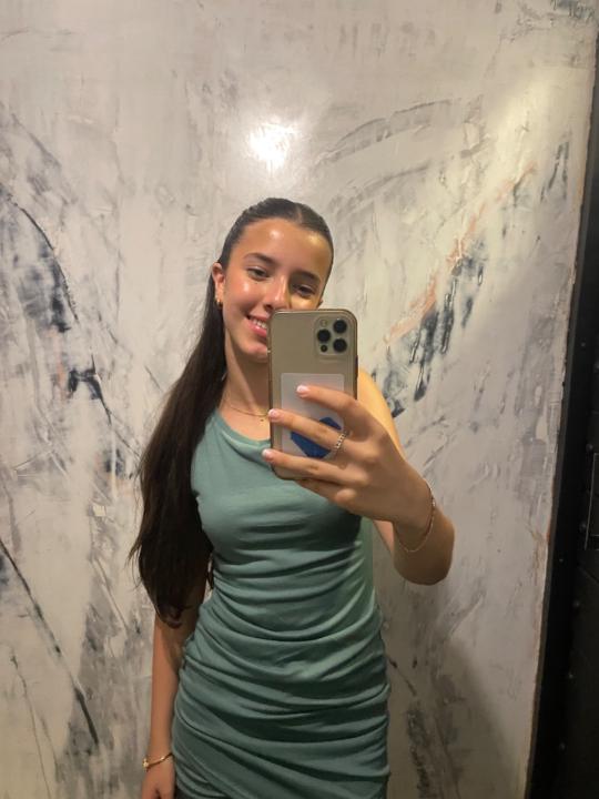 Isabella Riveros-Yepez