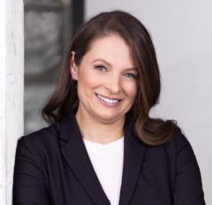 Angie Holmstrom