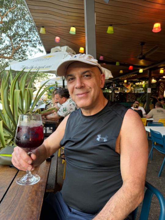 Tony De