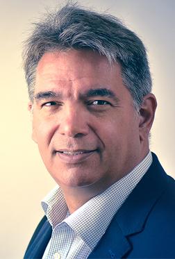 Clive Mendes