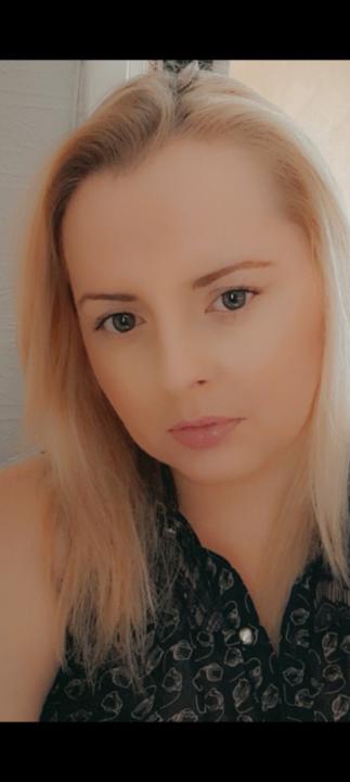 Kelly Rennie