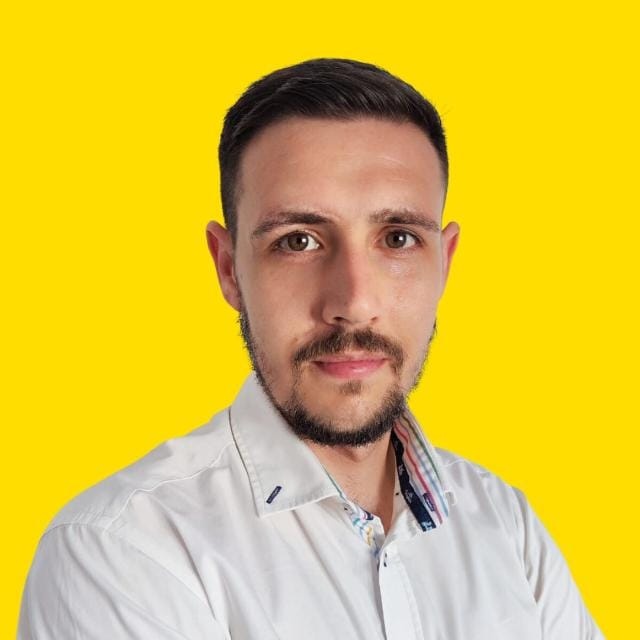 Álvaro Pavón