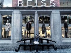 Tak shing steven Lee