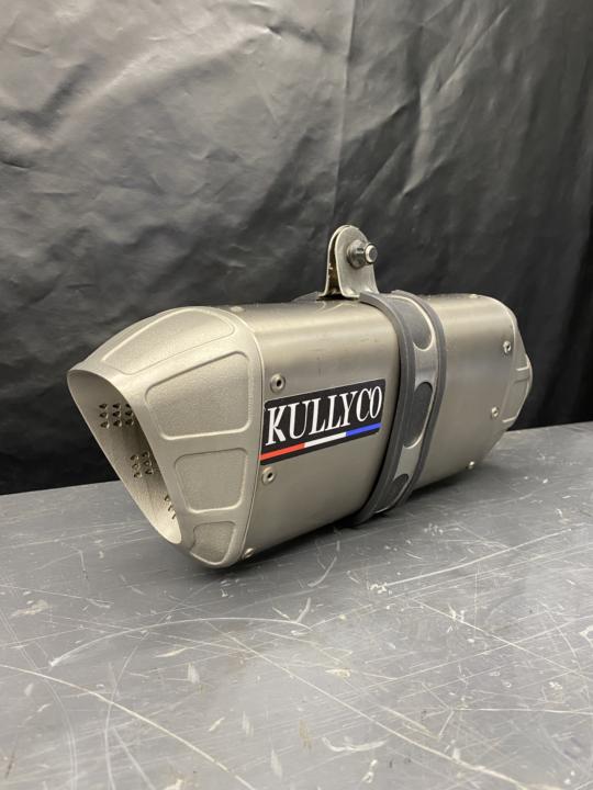 Additive printed race mufflers 