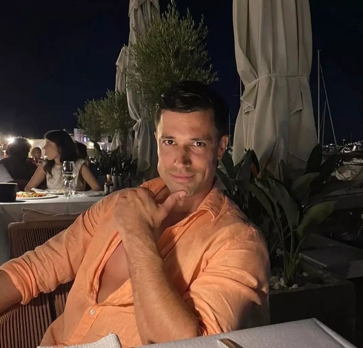 Vjovic Kirt