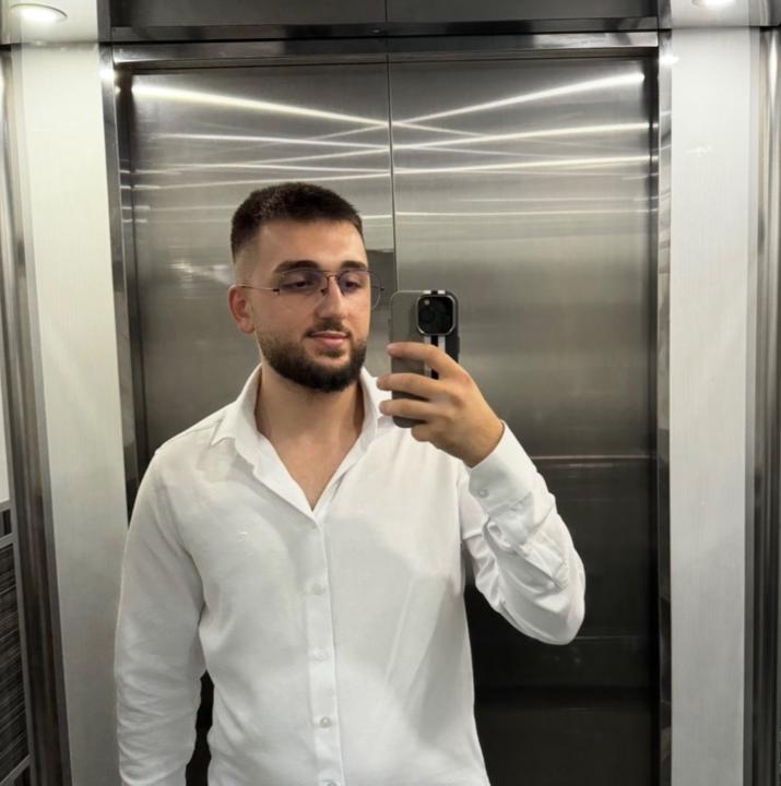 Sezer Durmush