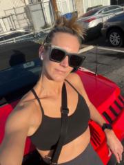 Annie Dostalek