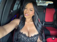 Mia Escobar