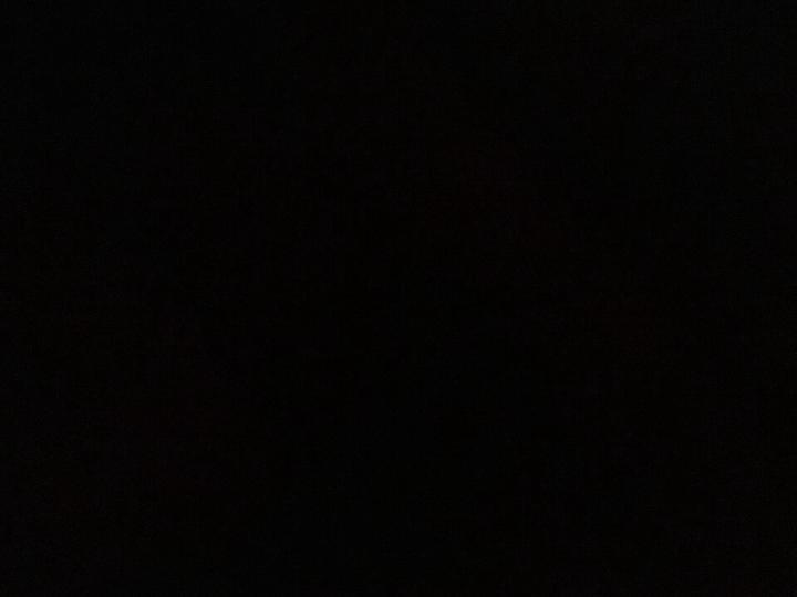 L R