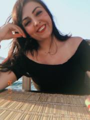 Melike Akman ay