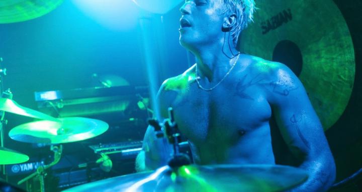 Rockstar Drumming & Behaviour