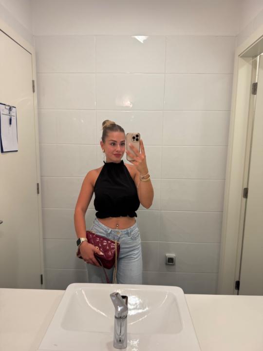 Anastasia Modzelewski