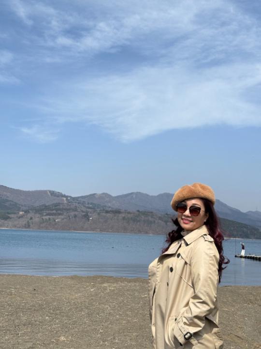 Nghiem nư diem Thuy