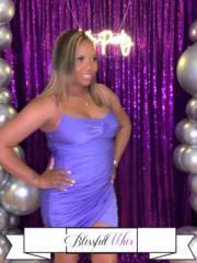 ShaNiece R