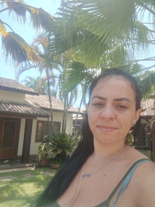 Aline Apolinario
