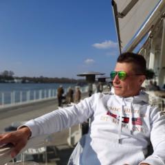 Bojan Magazin