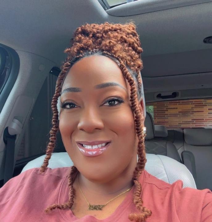 Rosheda Robinson