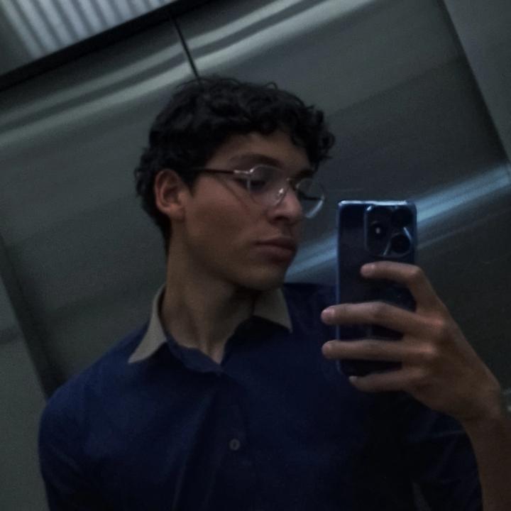 Caxzer Uzt