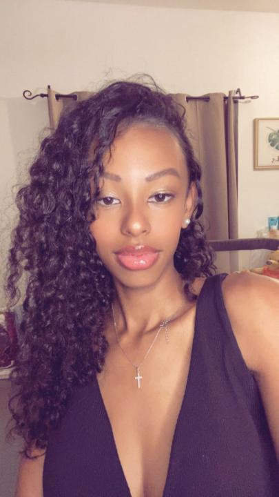 Erine Mauve Laval