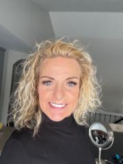 Roxanne Knight