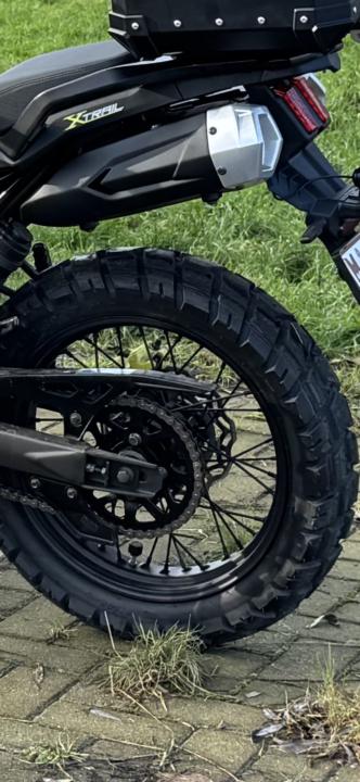 Wrong tyres for road riding ? Big difference ?