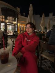 Defne Gülhan
