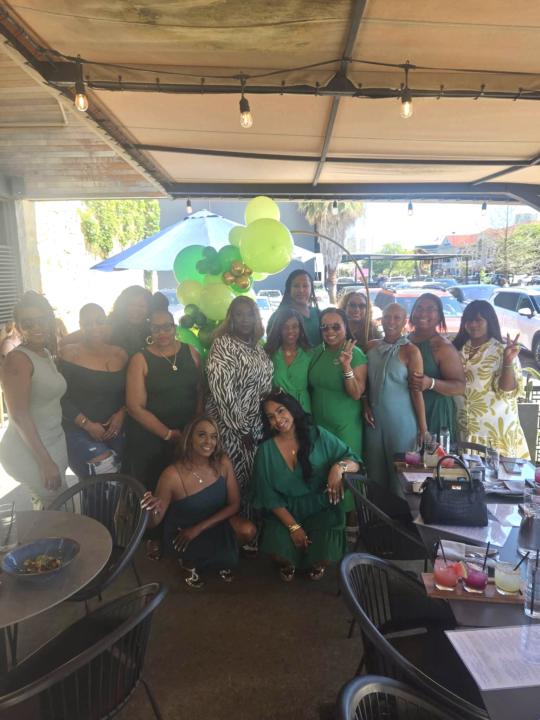 Just a few women choosing joy, growth, and good brunch energy 🥂 #LifeInHouston 💚