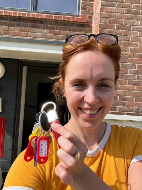 Huge congratulations to Amanda for securing her first deal! 🎉 ⁣