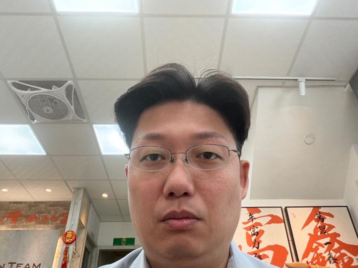 吳 昶紳