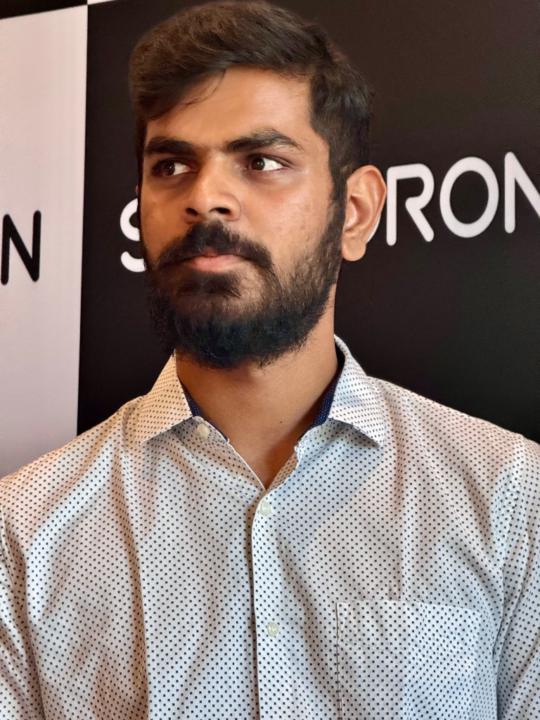 Lochan Gowda R