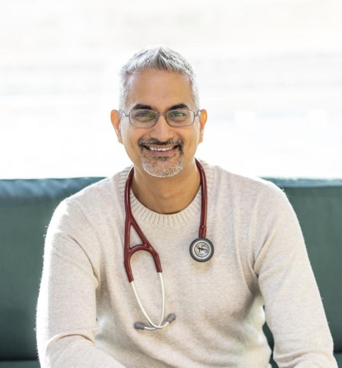 Shandeep Momi, MD