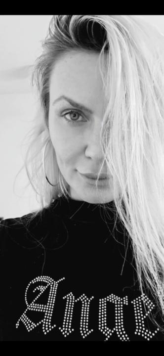 Nicole Büchel