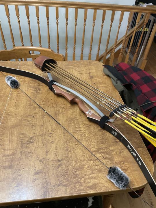 DIY recurve quiver