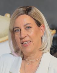 Dana Lebel