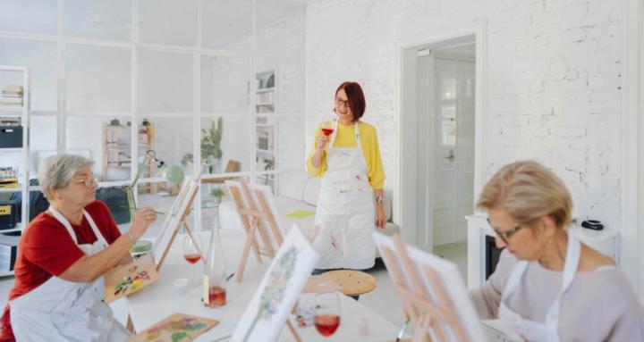 Party in a Paint Box Host Hub