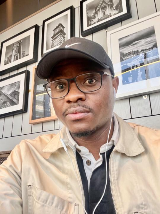 Lee-Roy Makuyana