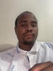 Leonel López