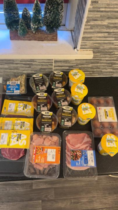 This is what I’m consuming to hit my 150g protein goal. 