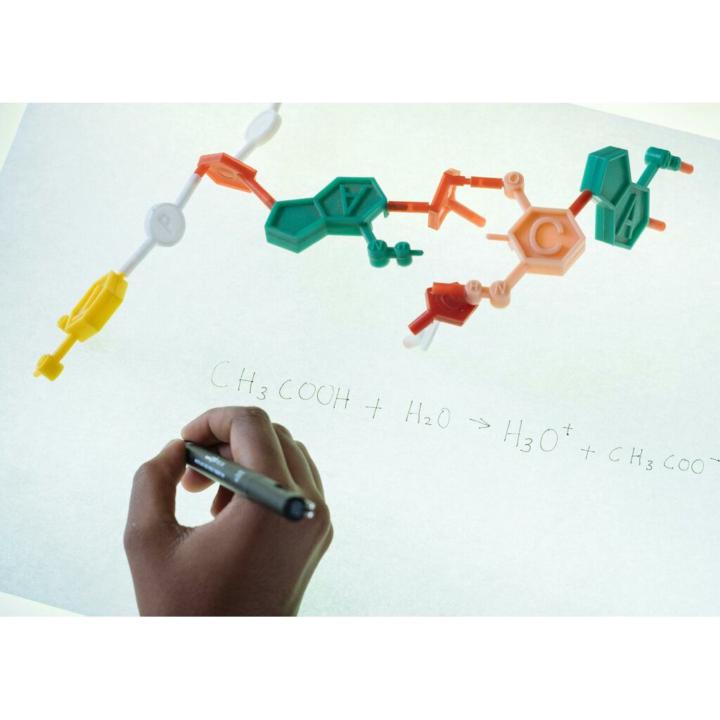 How to Pick an Online Chemistry Tutoring Platform That Actually Helps