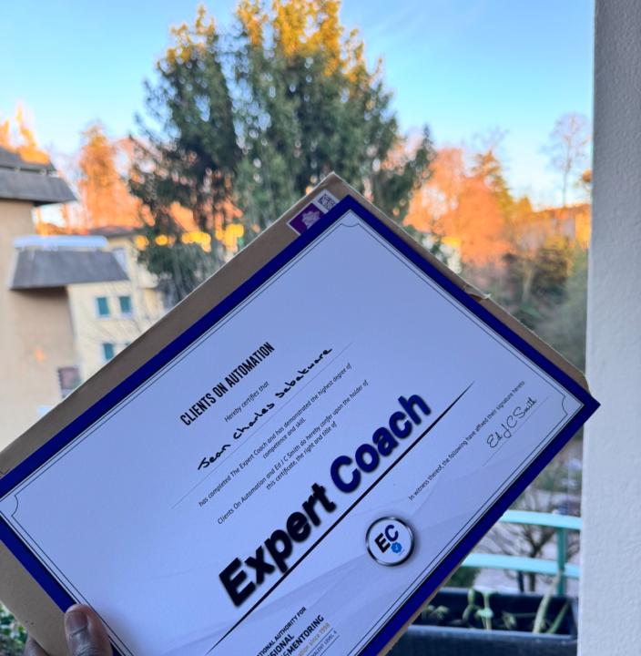 The sun is back and the diploma is here