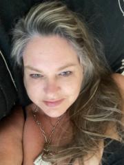 Alsnna Green